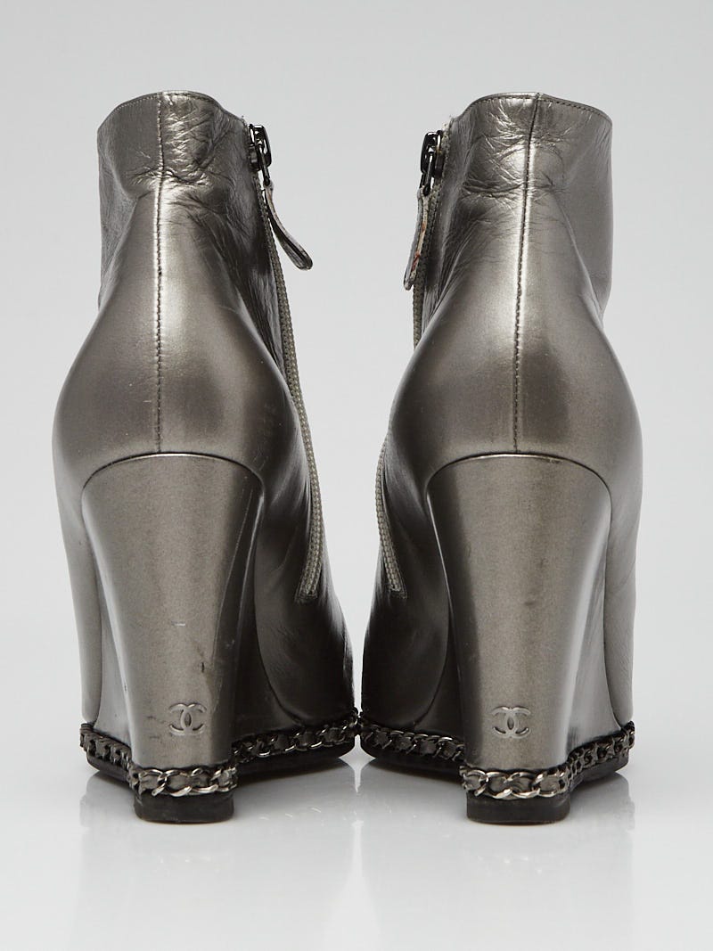 Chanel Silver Metallic Lambskin Leather and Chain Open-Toe Wedge Booties  Size 9.5/40 - Yoogi's Closet