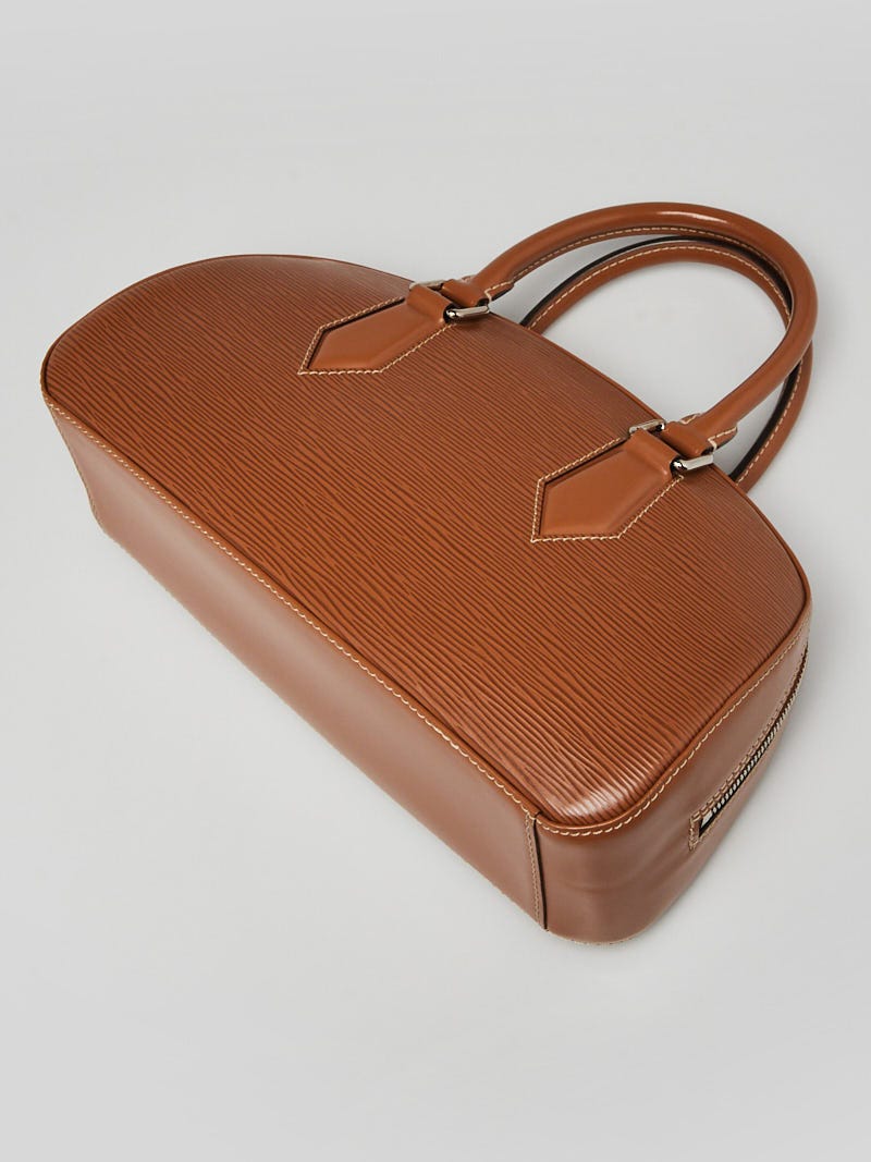 Authentic Louis Vuitton Epi Leather Crafty Twist Mini in Canelle