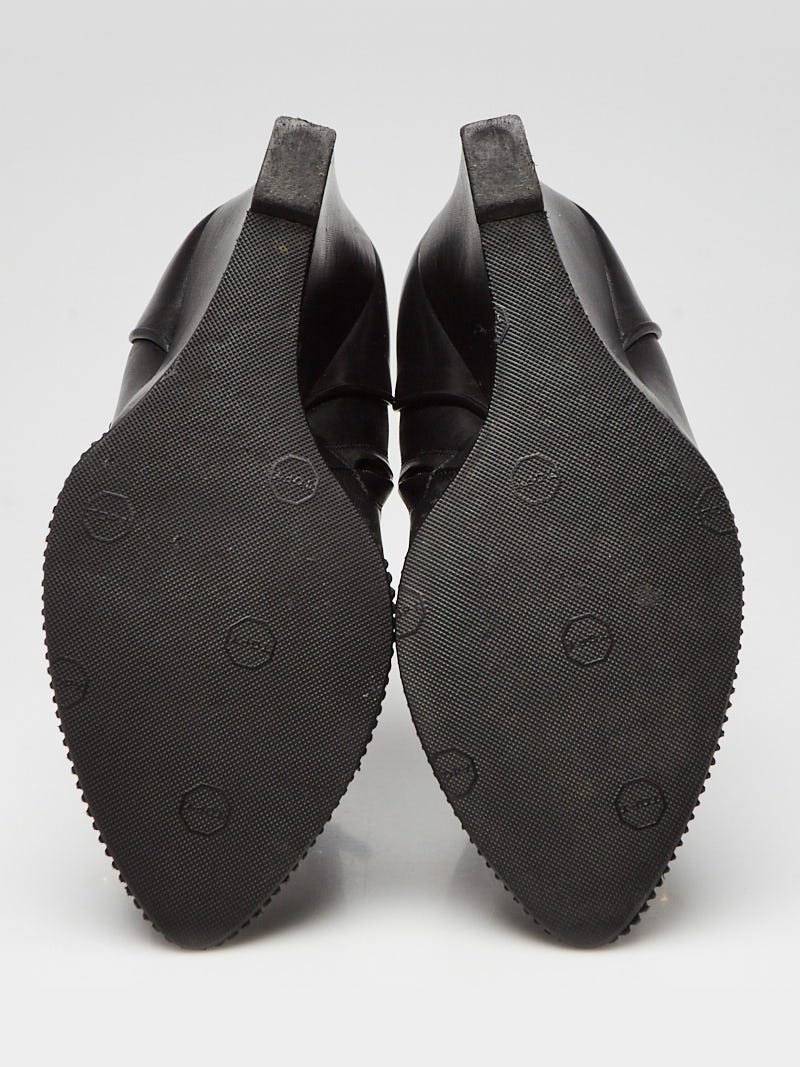 Givenchy Black Leather Shark-Lock Wedge Ankle Boots Size 6.5/37