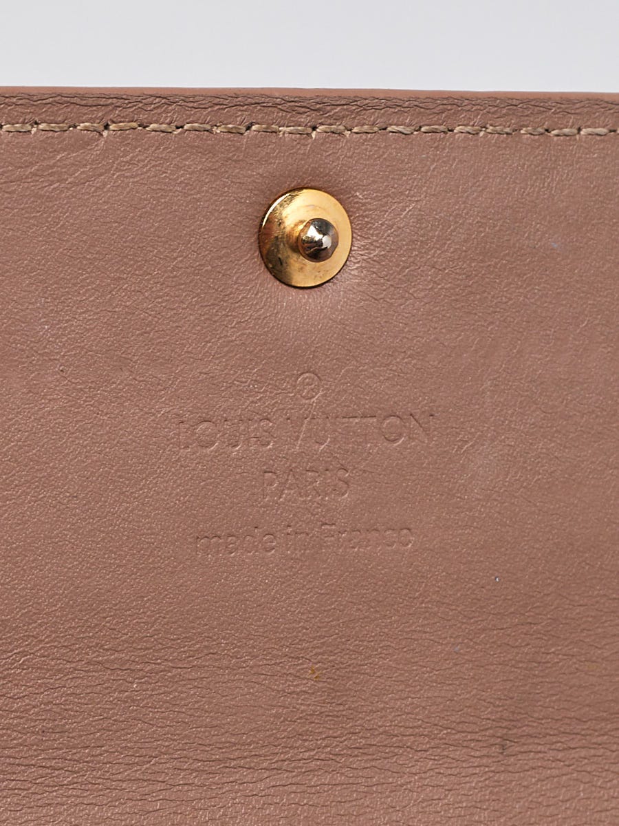 Louis Vuitton Beige Poudre Monogram Vernis Sarah Wallet - Yoogi's