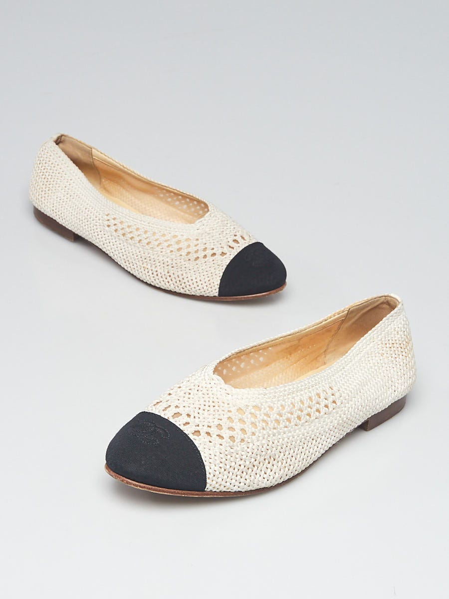 Chanel White/Black Crochet Fabric Cap Toe Flats Size 9/39.5