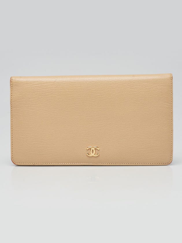 Chanel Beige Leather CC L Yen Wallet