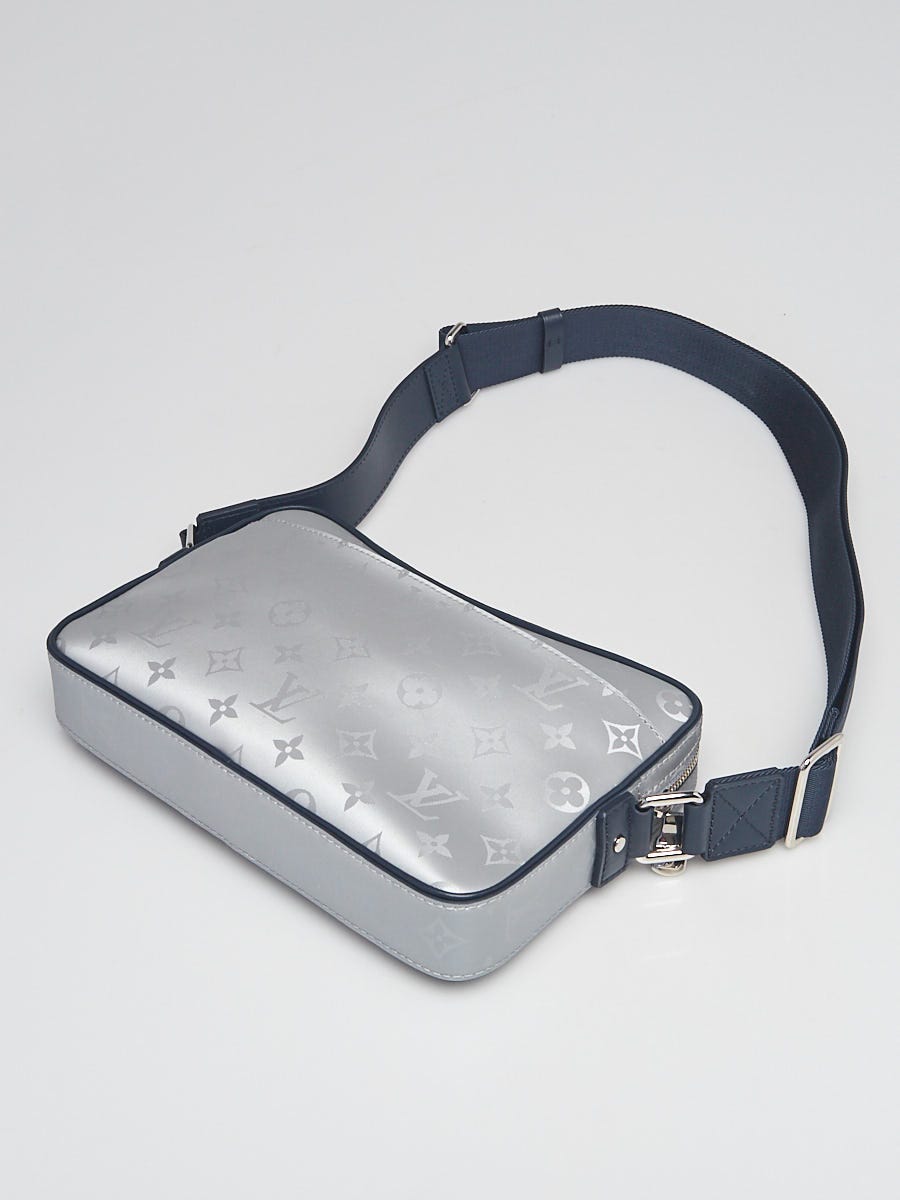 良品✨ルイヴィトン ショルダーバッグ サテライト アルファ モノグラム シルバー Louis Vuitton Limited Edition Satellite Monogram Canvas