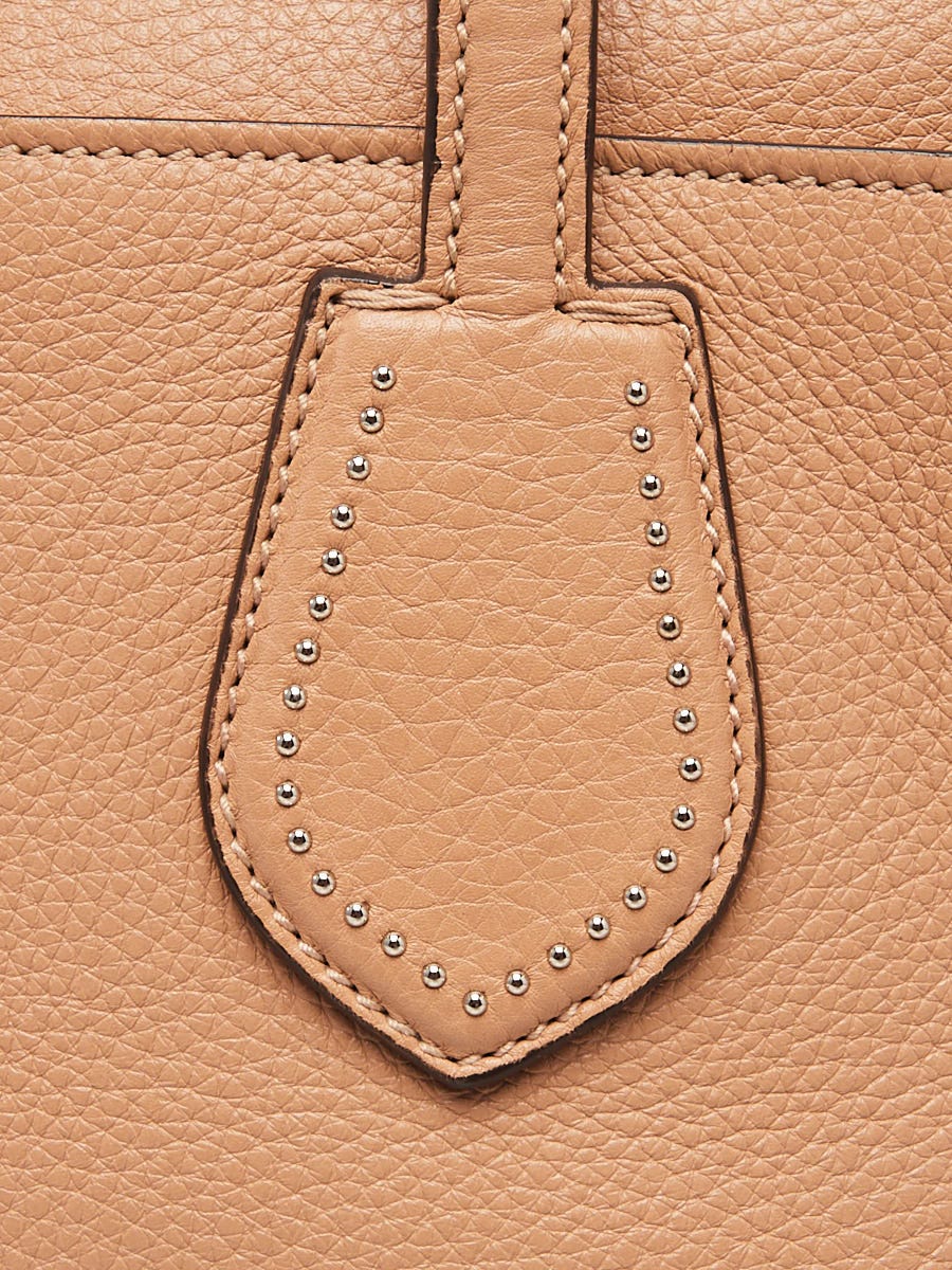 Gucci Beige Pebbled Leather Ramble Studded Layered Tote Bag