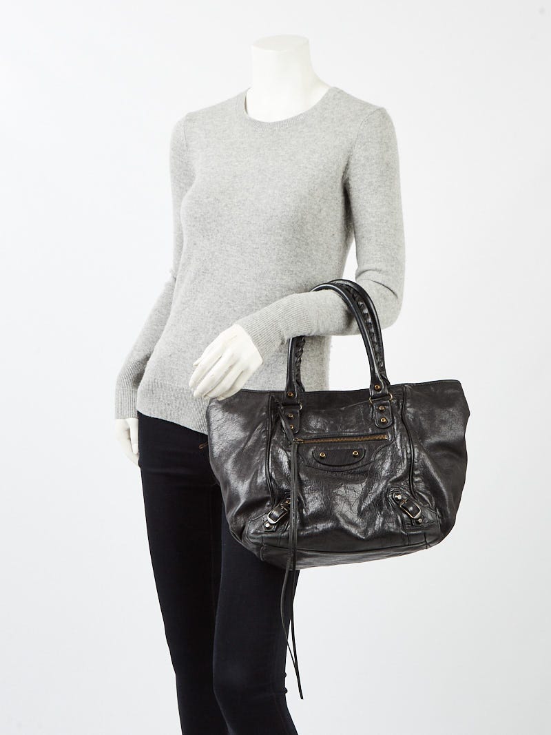 Balenciaga sunday store