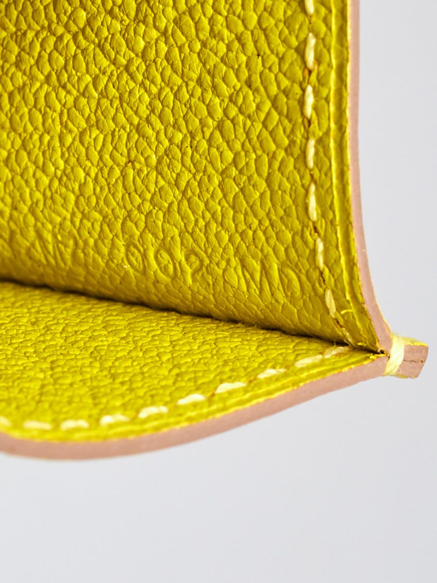 Hermes Lime Chevre Mysore Leather Diablo Card Holder | Yoogi's Closet