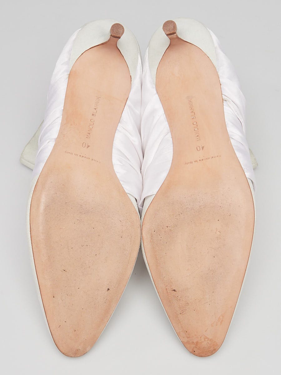 Manolo Blahnik White Suede/Satin Booties Size 9.5/40