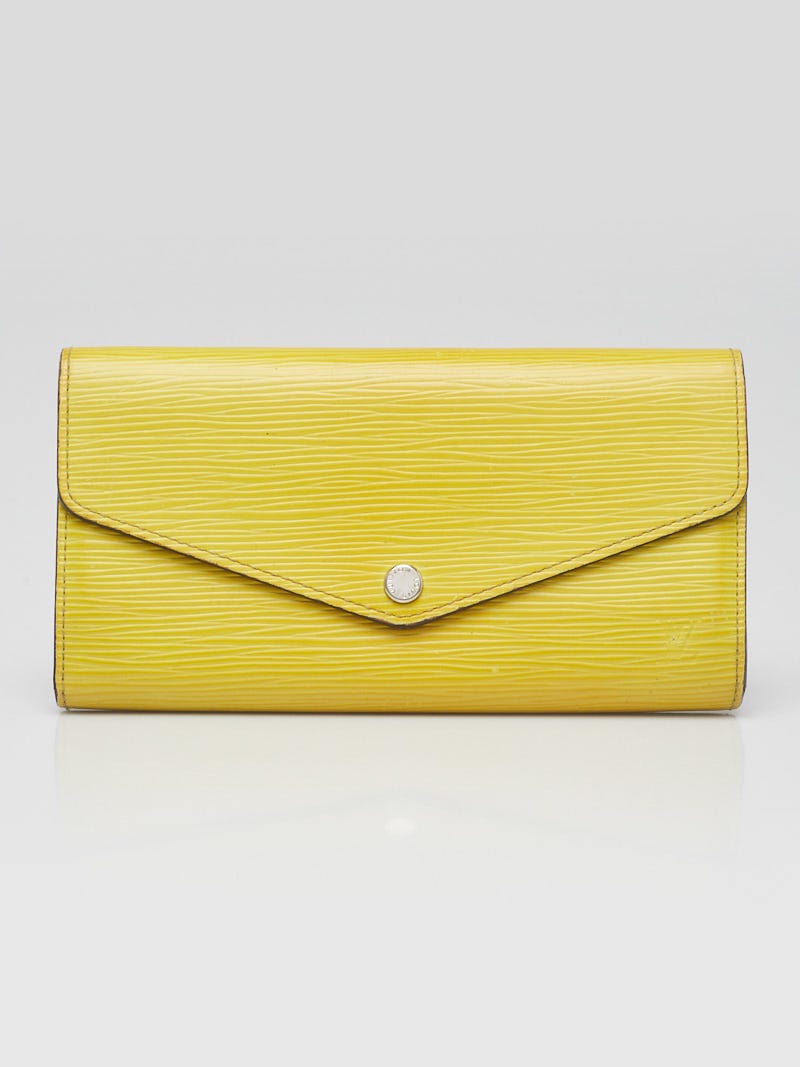 Louis Vuitton Pistache Epi Leather Sarah NM3 Wallet - Yoogi's Closet