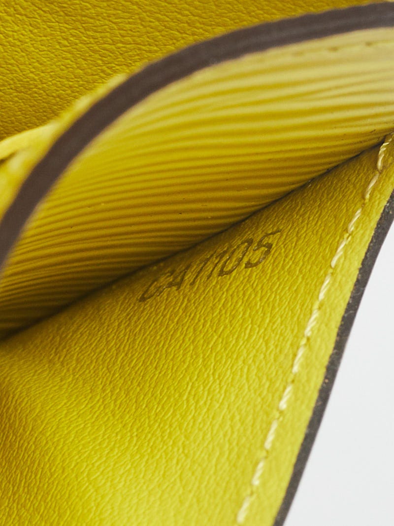 Louis Vuitton Pistache Epi Leather Sarah NM3 Wallet | Yoogi's Closet