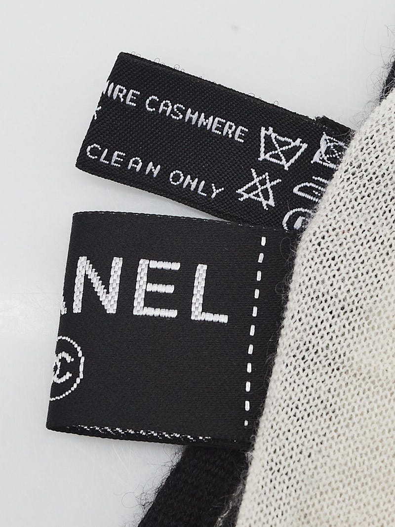 Chanel White/Black Cashmere/Silk CC Logo Scarf - Yoogi's Closet