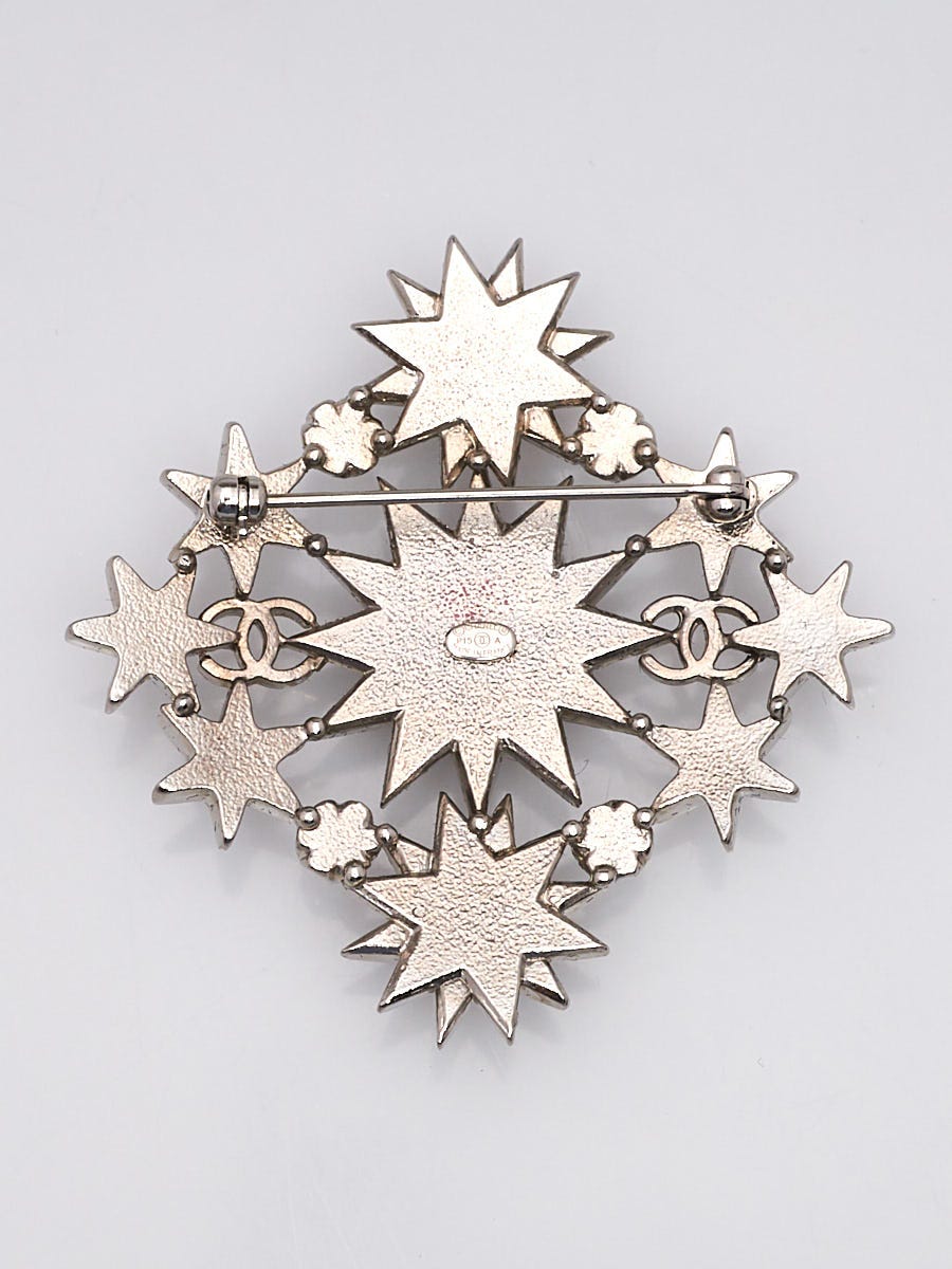 Chanel star brooch top