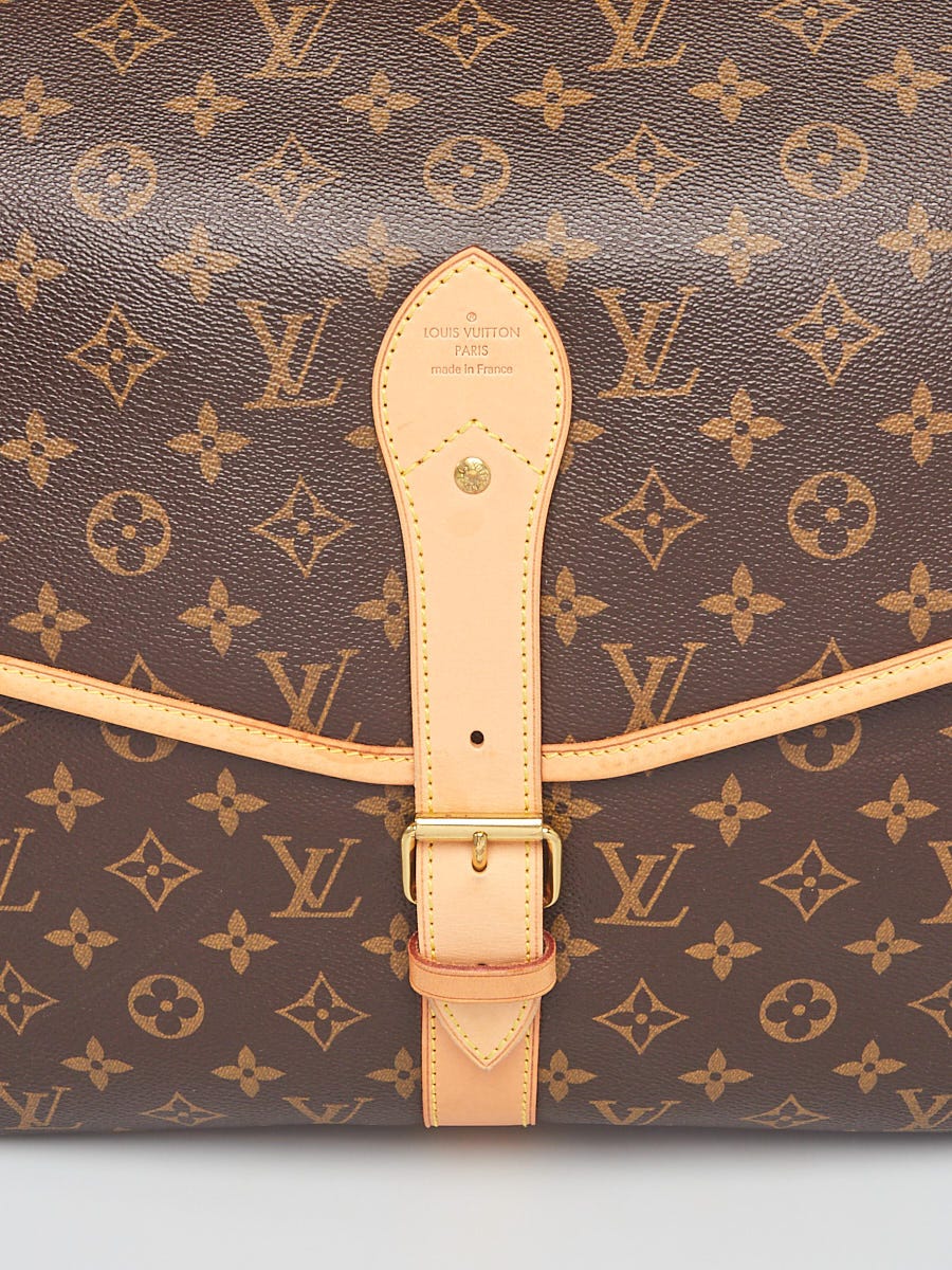 Louis Vuitton Vintage Monogram Canvas Sac Chasse Hunting Bag For Sale at  1stDibs