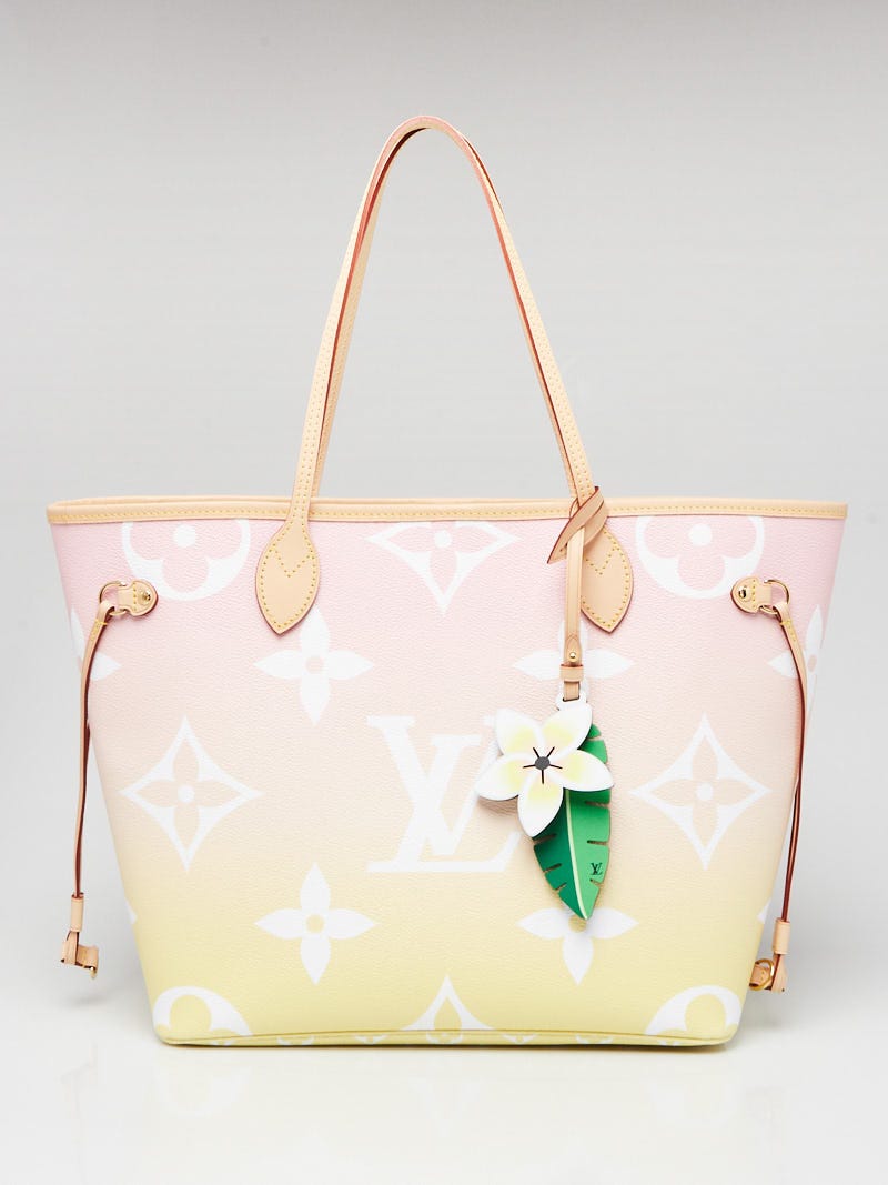 Louis Vuitton Limited Edition Light Pink Monogram Giant Canvas By the Pool  Neverfull MM NM Bag w/o Accessories Pochette - Yoogi's Closet