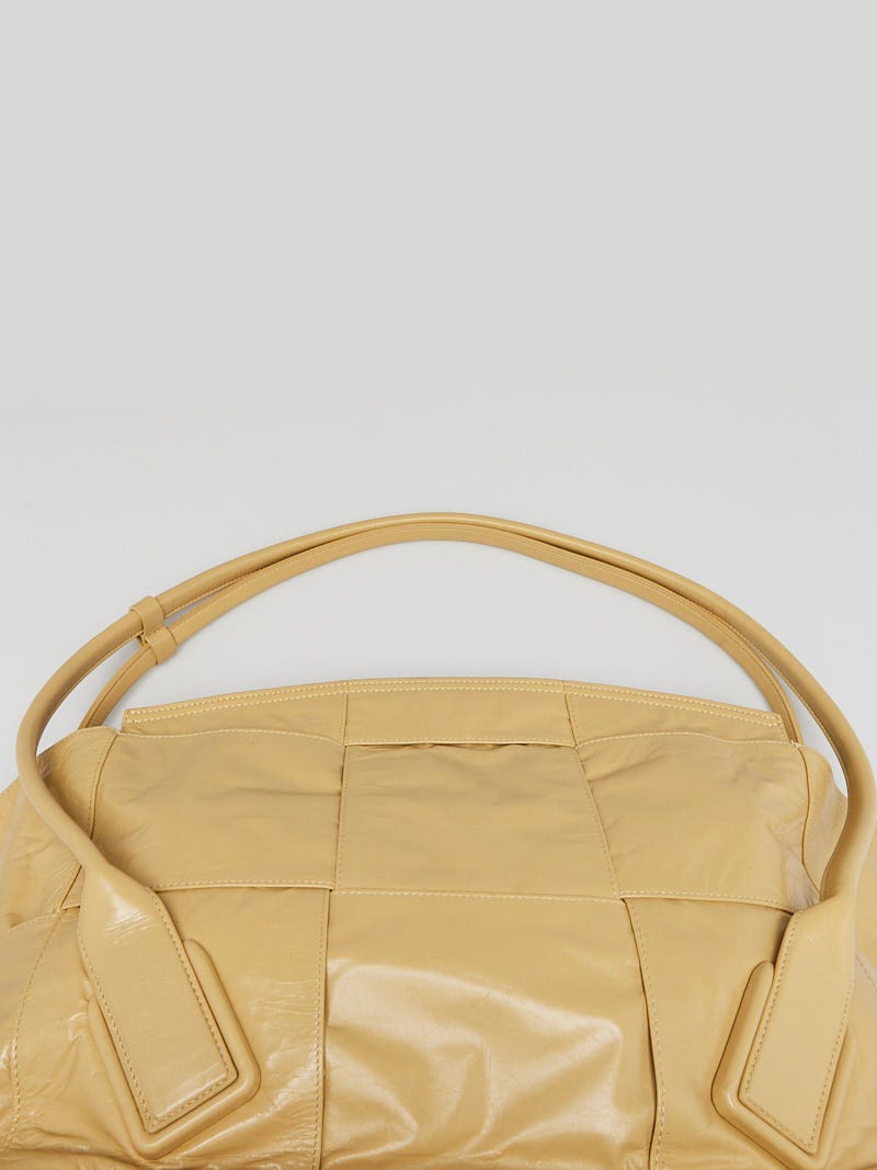 Bottega Veneta Tapioca Lambskin Leather Small Arco Slouch