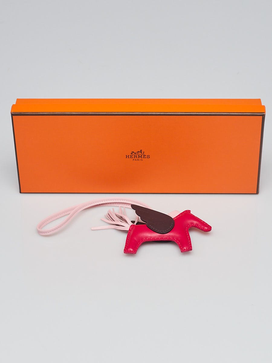 HERMÈS Rodeo Touch PM charm in Rouge Sellier, Rose Sakura and