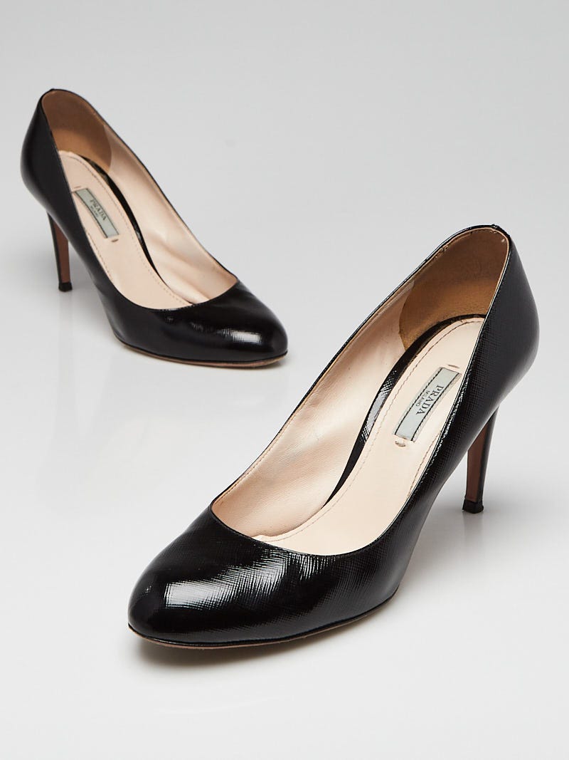 Prada hotsell saffiano pump