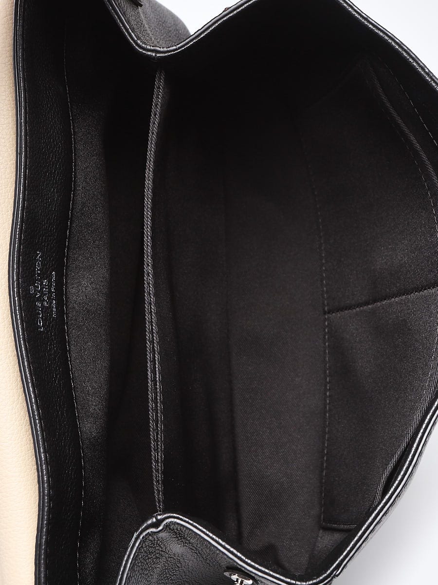 Lockme leather handbag Louis Vuitton Beige in Leather - 30694165