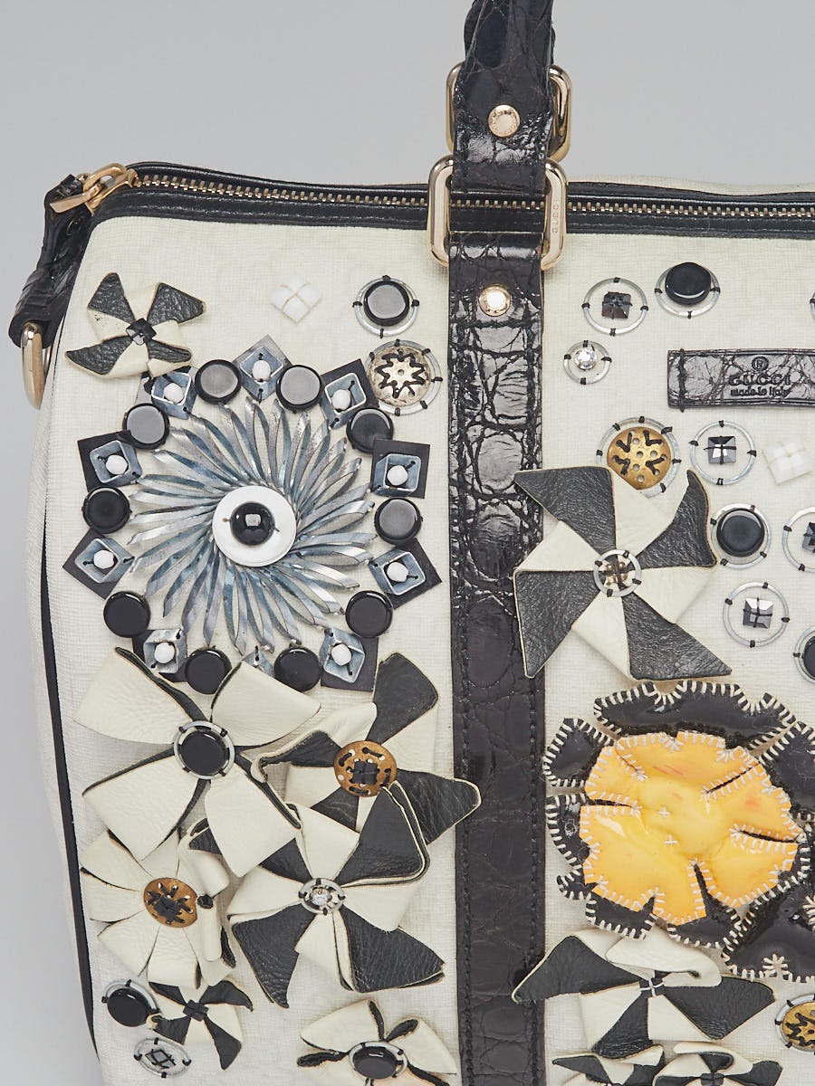 Gucci White GG Coated Canvas Floral Applique Medium Joy