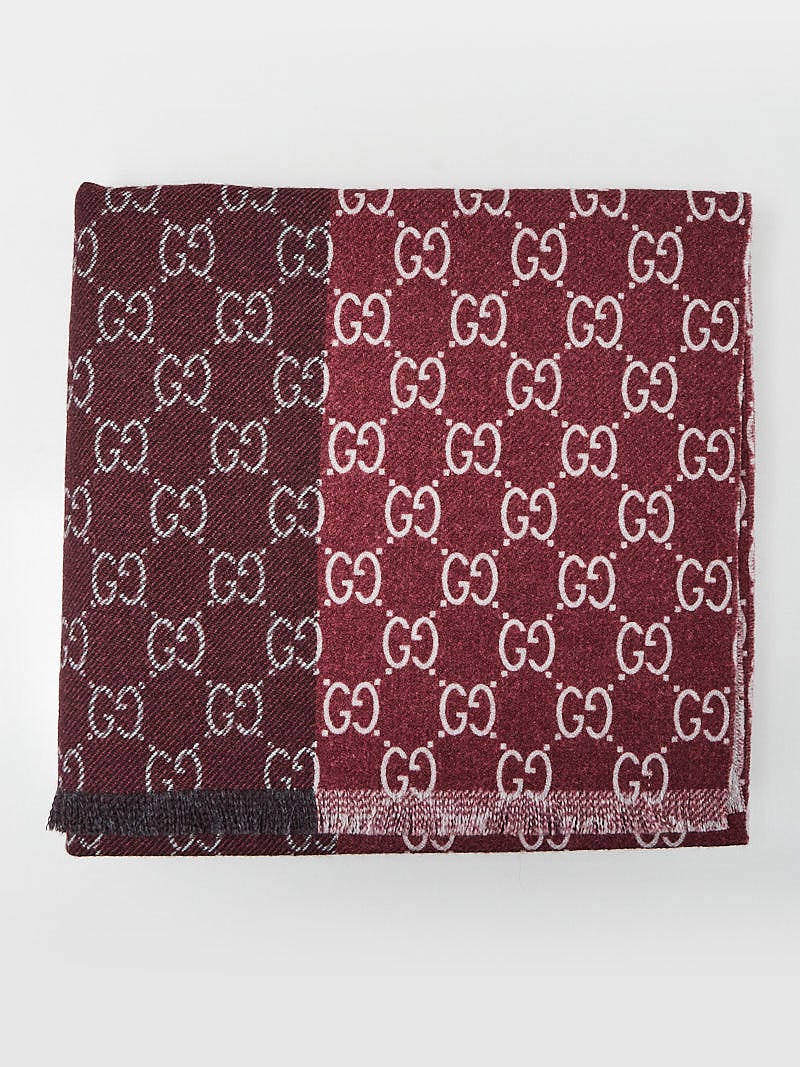 GUCCI GGロゴスカーフ レッド Gucci GG Logo Silk Medallion Scarf Red