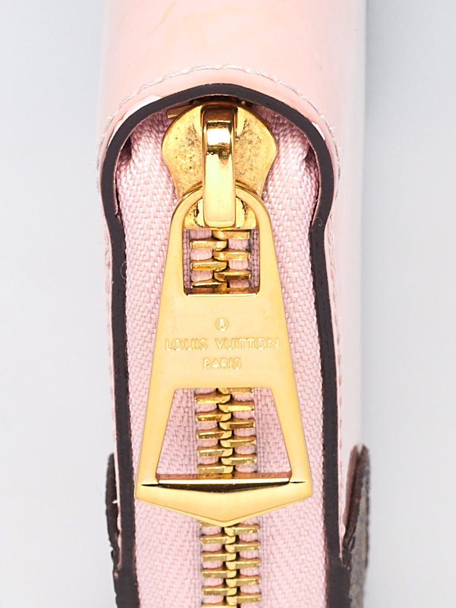 Louis Vuitton Rose Ballerine Vernis Leather Monogram Venice Zippy Wallet -  Yoogi's Closet