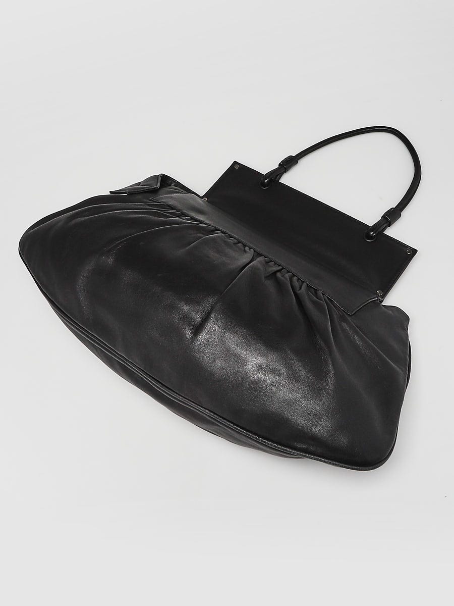 Leather clutch bag Fendi Black in Leather - 32379048