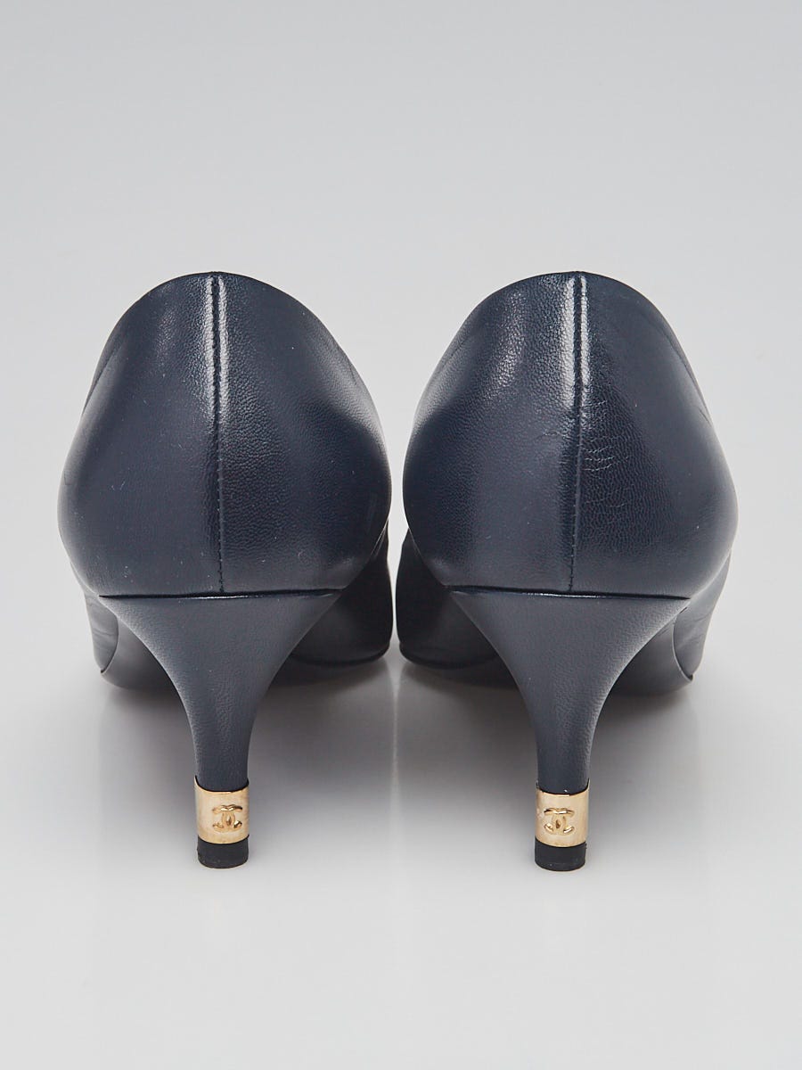 CHANEL Heels T.EU 39 leather Blue ref.1009860 - Joli Closet