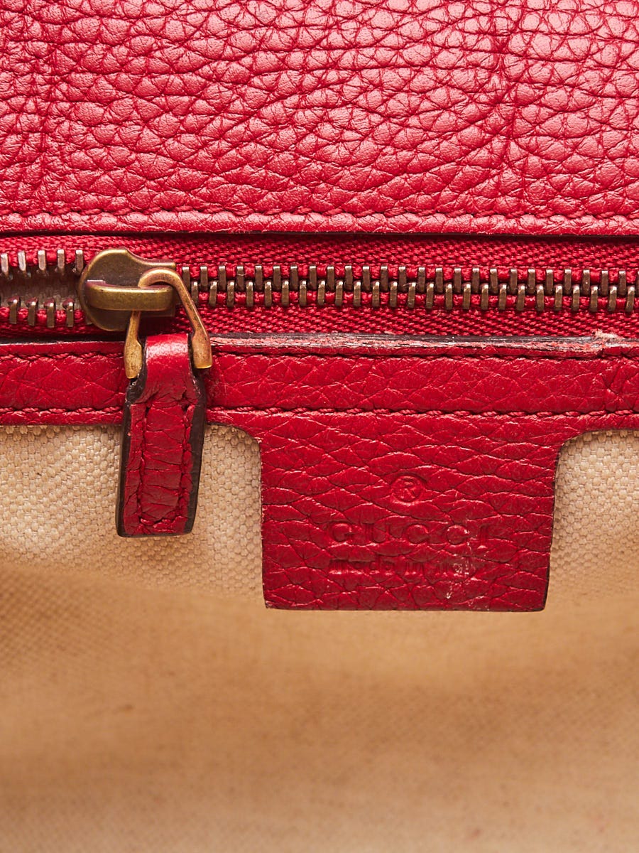 Gucci Red Pebbled Leather Marmont Top Handle Bag | Yoogi's Closet