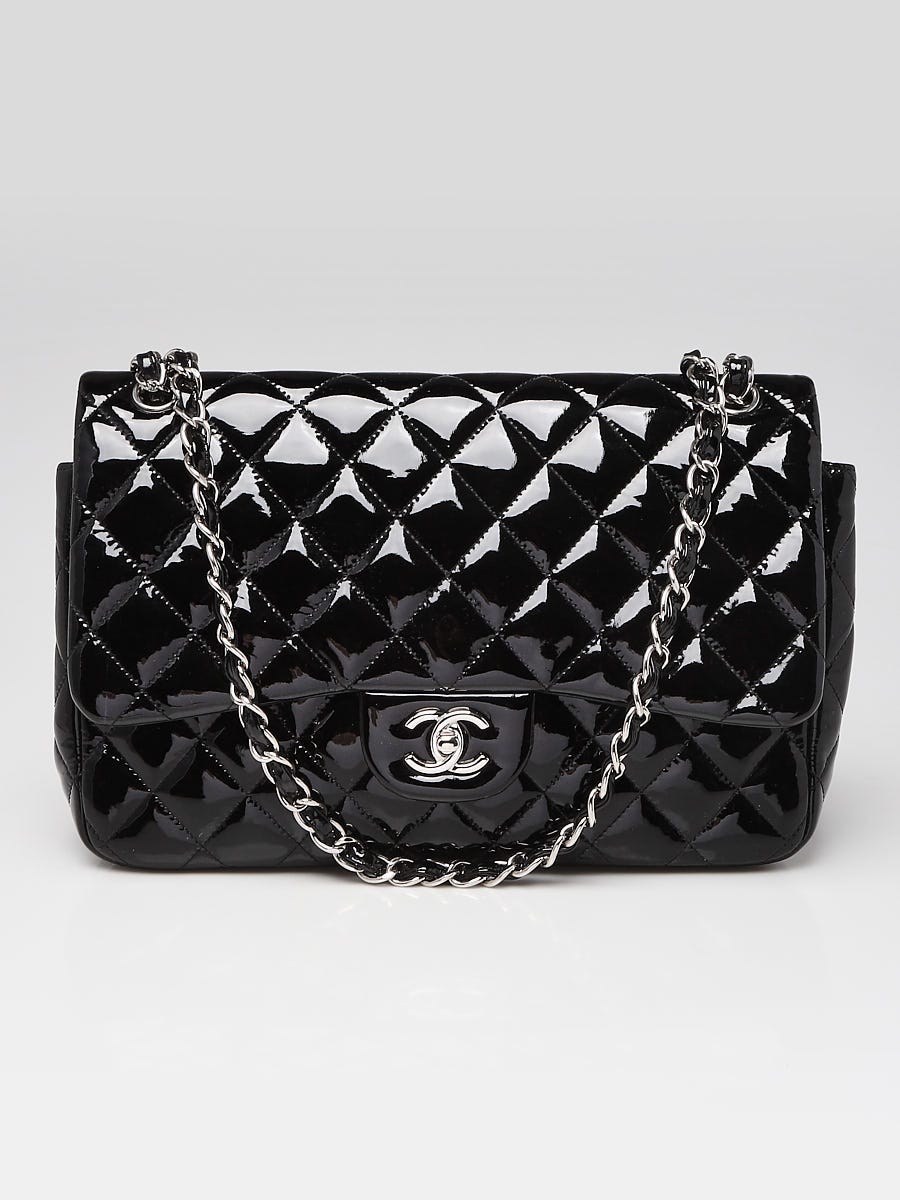 chanel flap quilted bag black