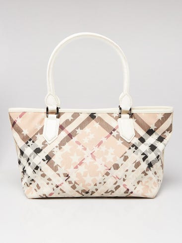 Burberry White Patent Leather Nova Printer Stars Coated Canvas Nickie Medium Landscape Tote Bag