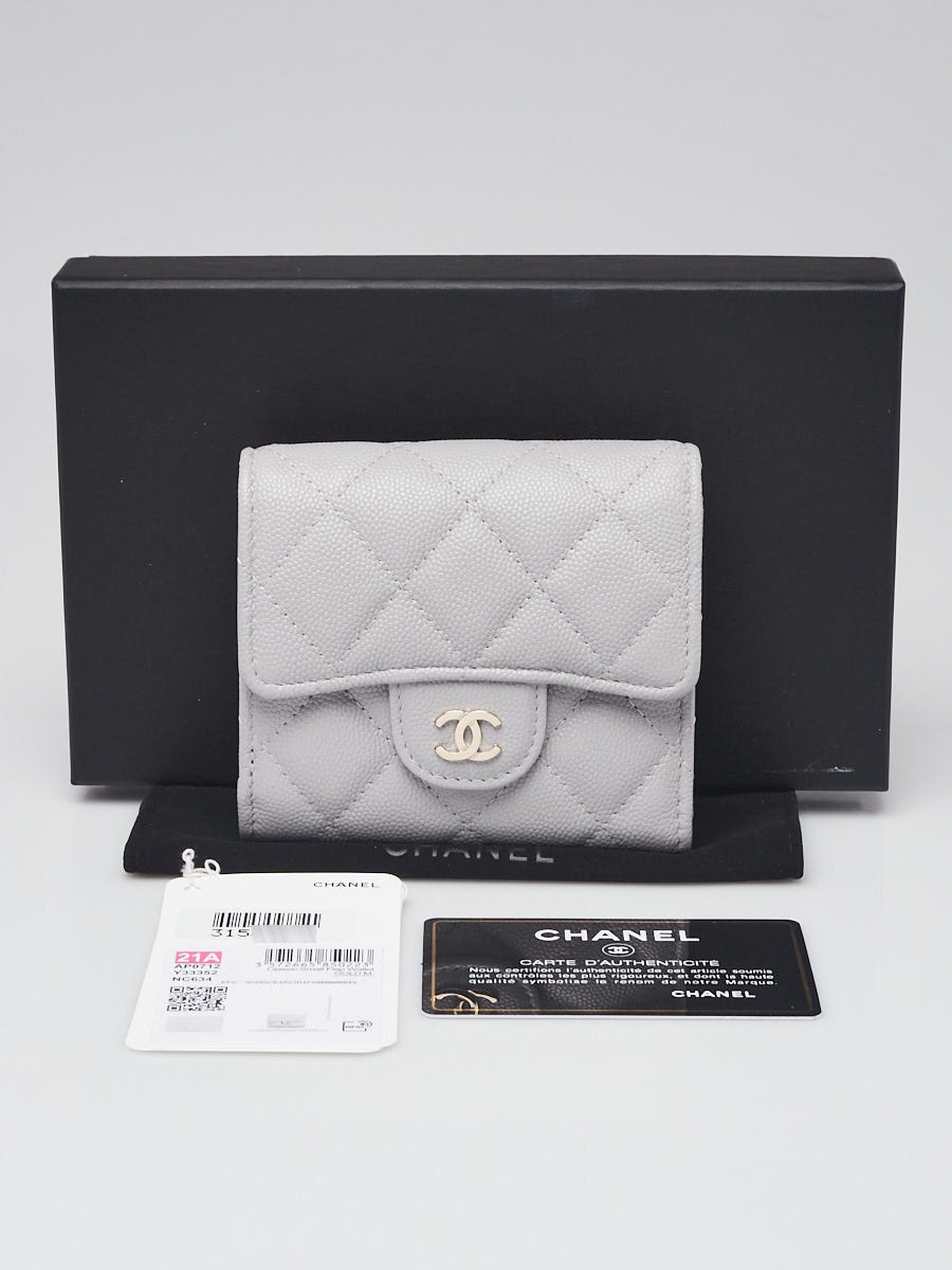 Chanel Classic Medium Double Flap 21A Gray/Grey Quilted Caviar with light gold  hardware