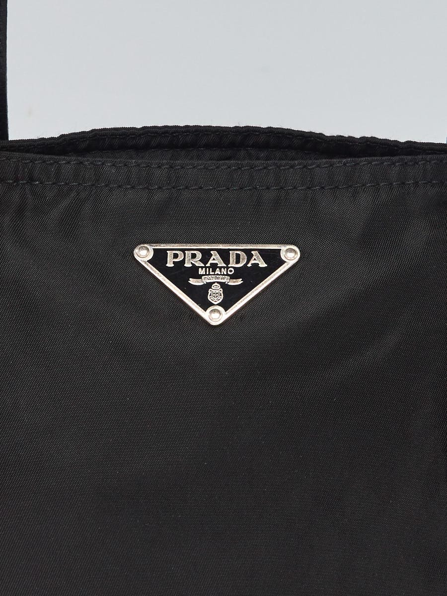 Bedelia-fmedShops's Closet - Prada Black Vela Sport Nylon Small Double  Handle Tote Bag BR0418 - Prada Schlüssel-Etui aus Saffiano-Leder Rot