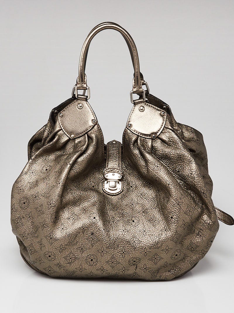 Louis Vuitton Red Monogram Mahina XL Bag For Sale at 1stDibs