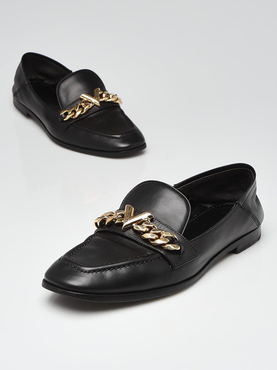 Leather flats Louis Vuitton Black size 7.5 UK in Leather - 30815059