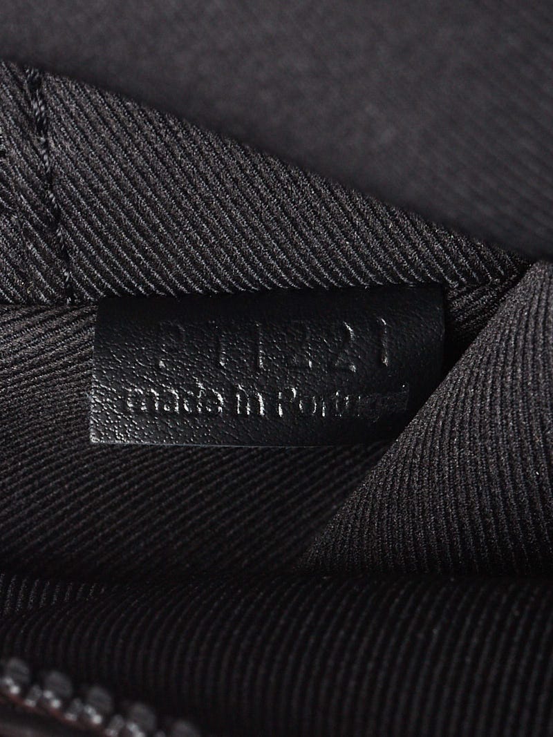 Louis Vuitton Black Taurillon Monogram Leather Soft Pochette Volga (uniform)