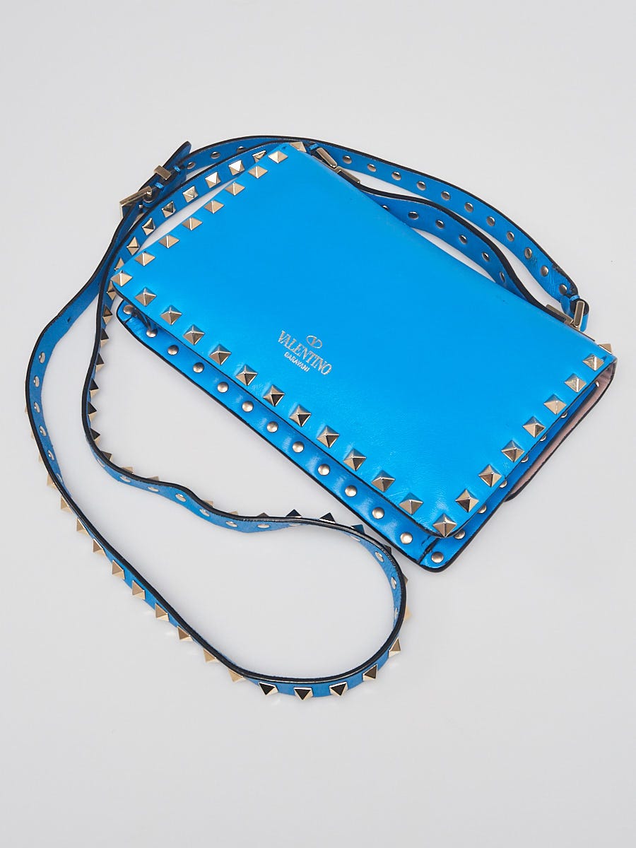 VALENTINO クロス＆ショルタハック Valentino Blue Leather Rockstud Crossbody Bag | Yoogi's Closet