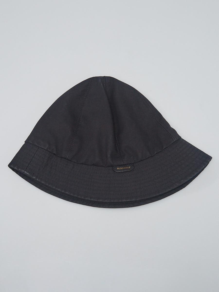 Burberry Black Cotton Gabardine Logo Bucket Hat - Yoogi's Closet