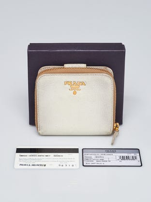 Authentic Used Wallets and Women's Accessories for sale - Yoogi's