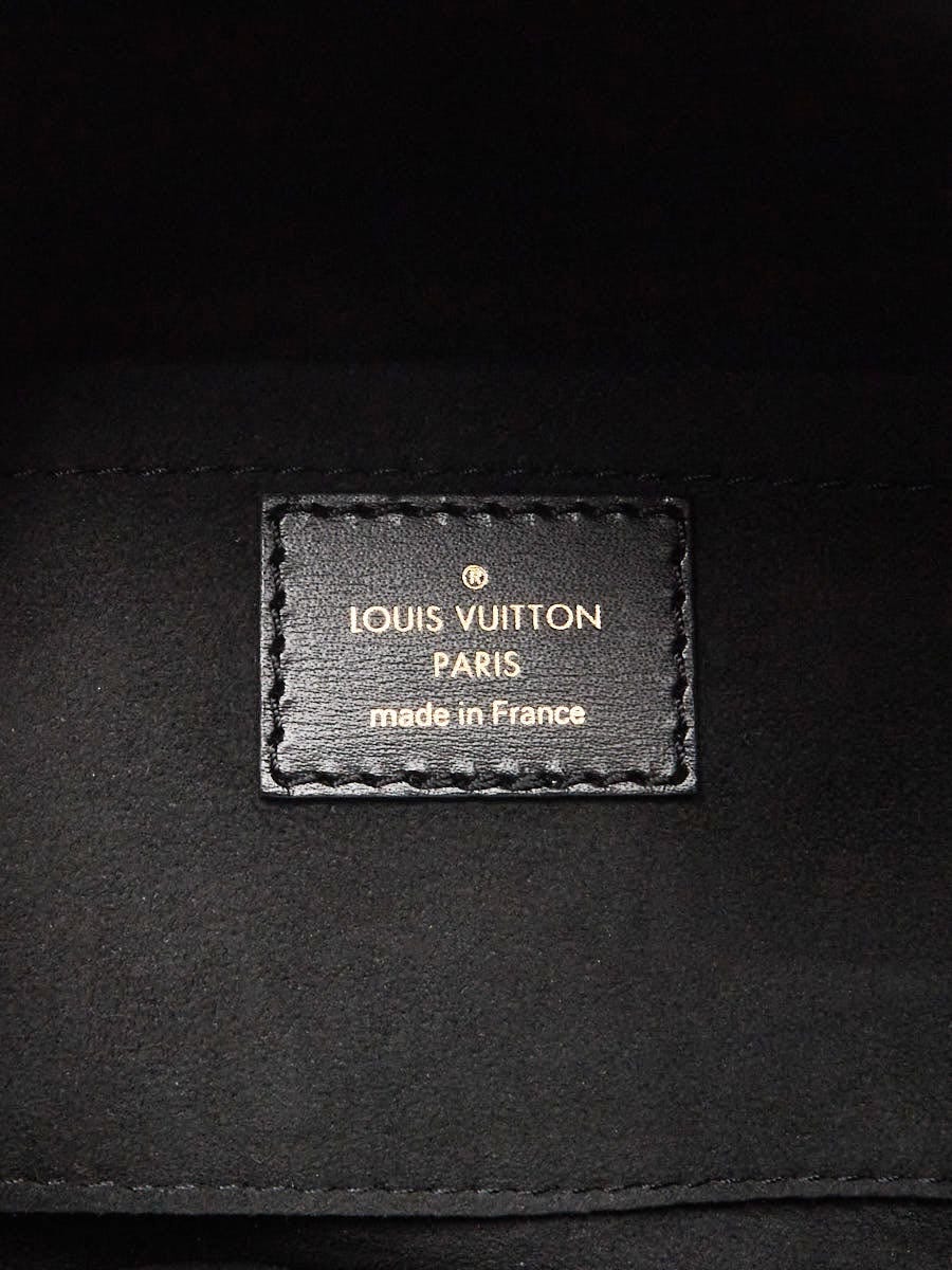 LOUIS VUITTON Taurillon Neo Square Bag Black 512605