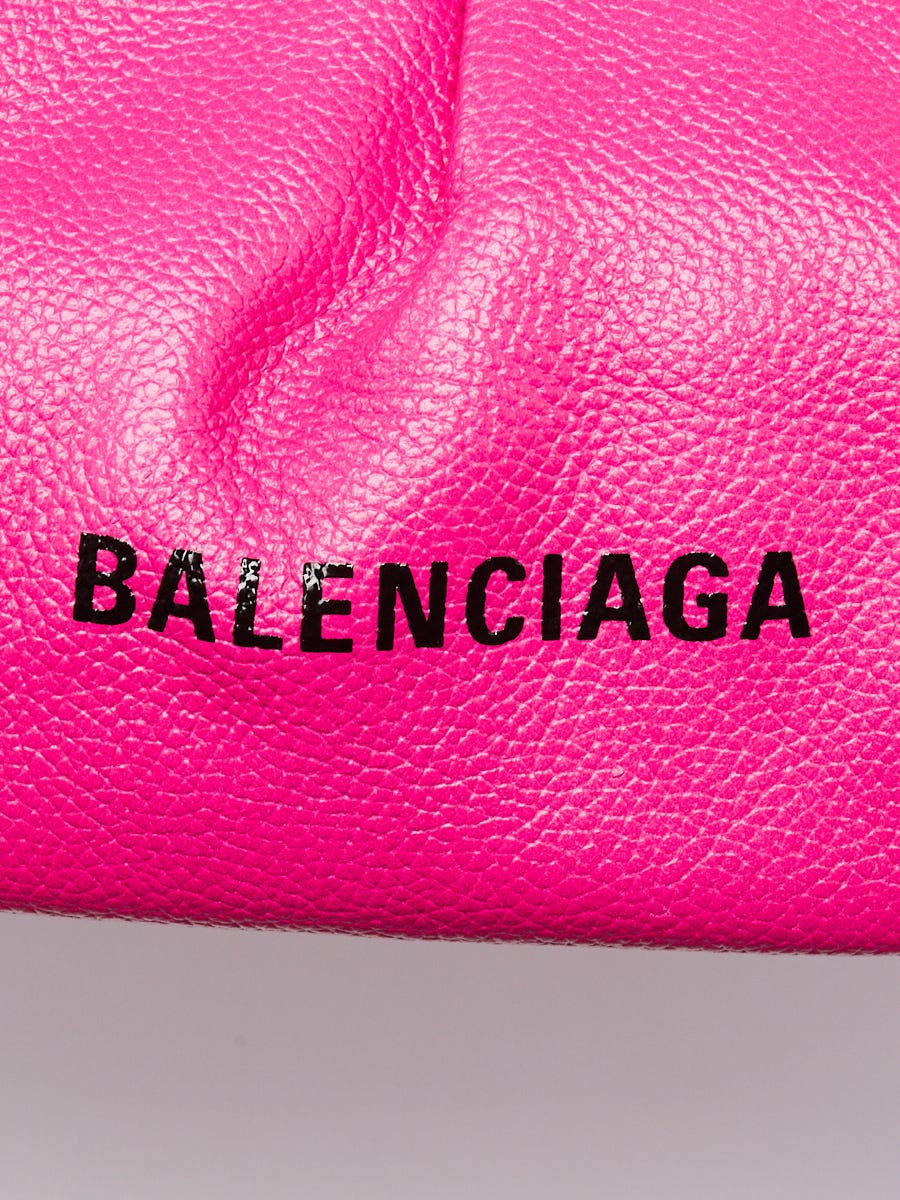 Balenciaga Fuchsia Grained Leather XL Cloud Clutch Bag Balenciaga Fuchsia Grained Leather XL Cloud Clutch Bag