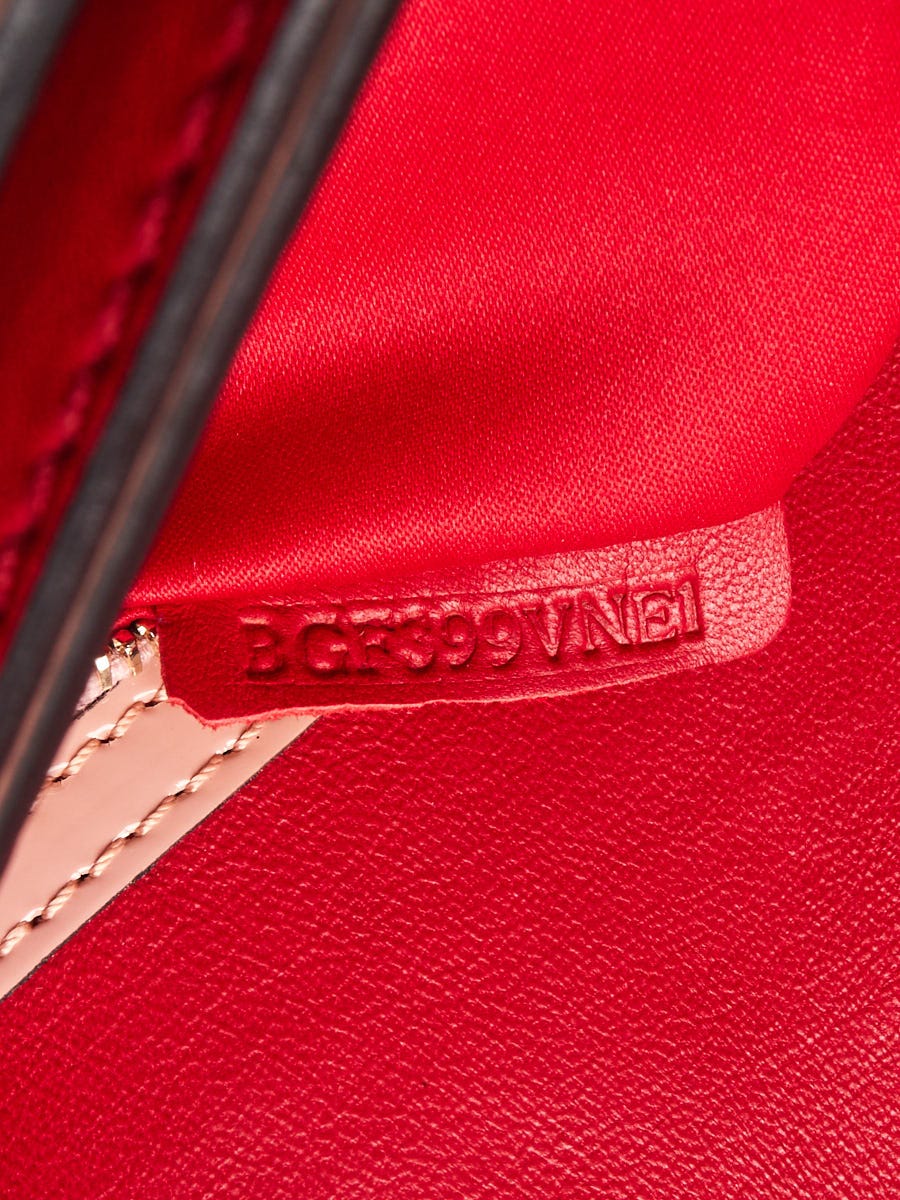 Valentino Rockstud leather clutch Pink ref.25971 - Joli Closet