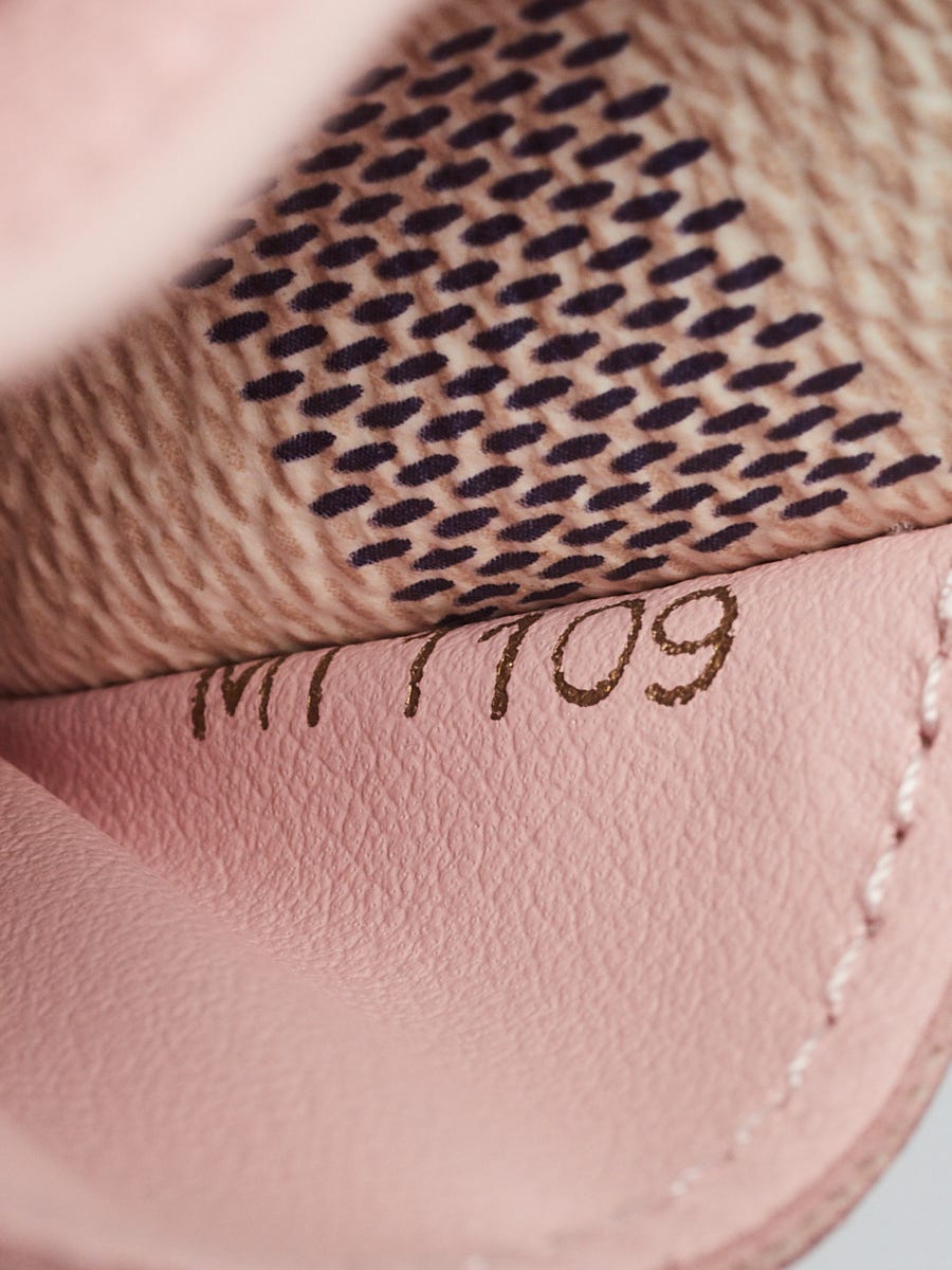 Louis Vuitton Rose Ballerine Monogram Canvas Gusseted Card Holder Wallet -  Yoogi's Closet
