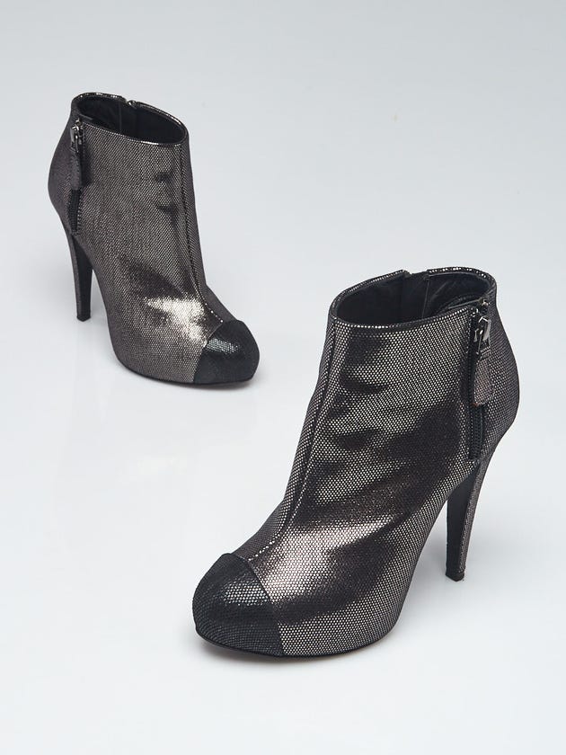 Chanel Silver Metallic Leather Cap Toe Ankle Boots Size 4.5/35