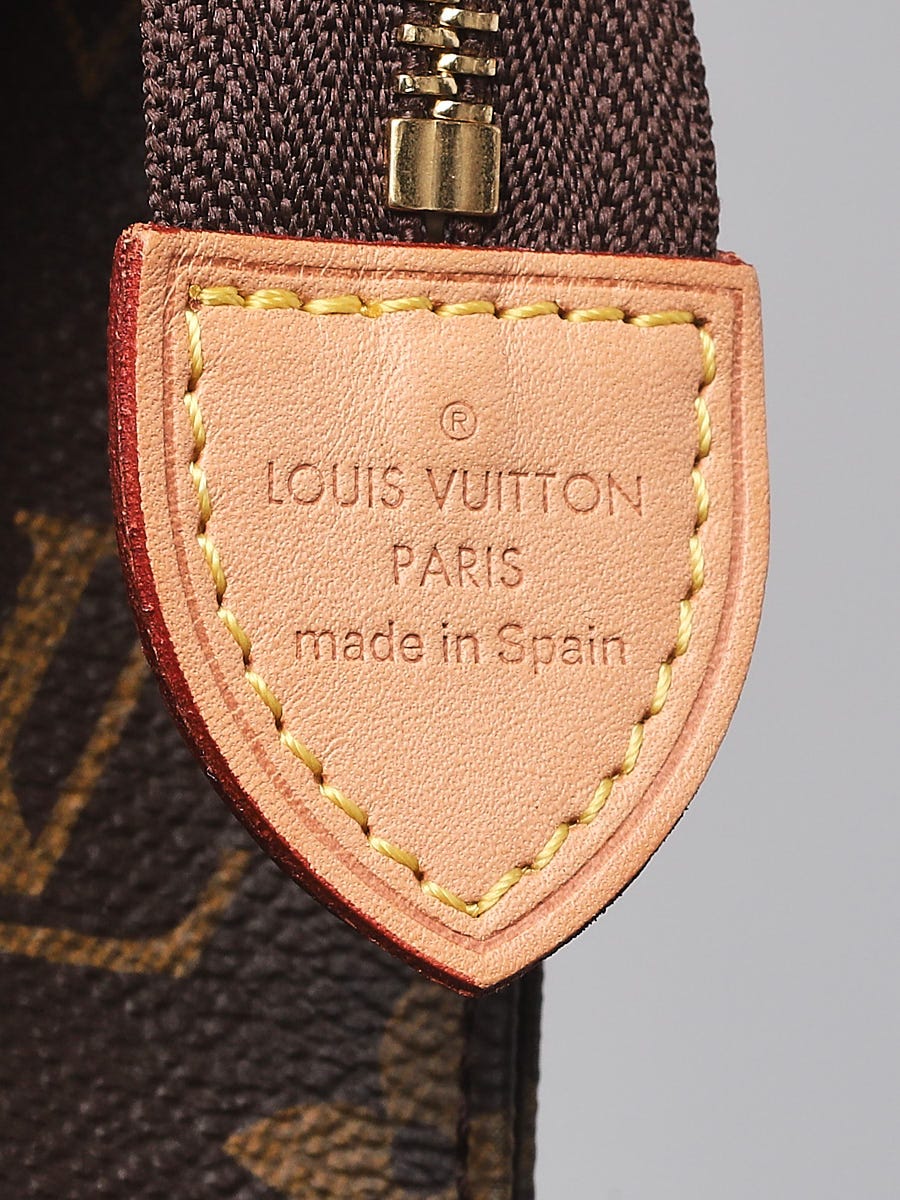 Louis Vuitton Monogram Canvas iPod Case - Yoogi's Closet