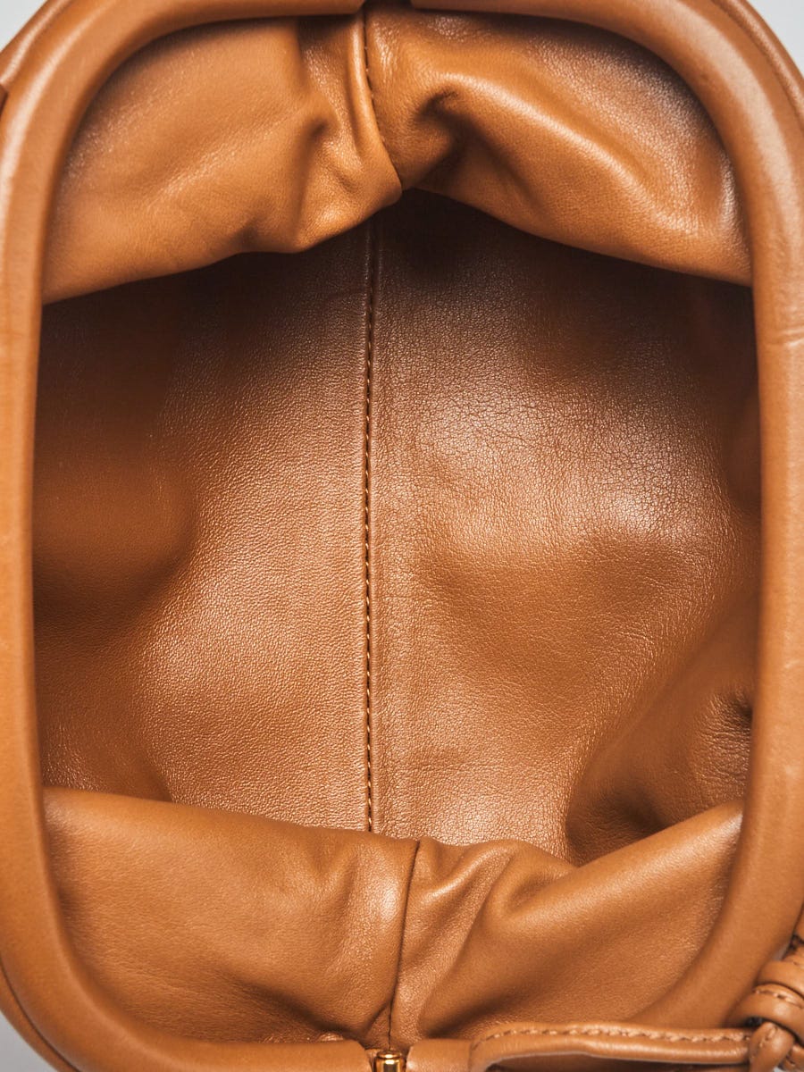 【banchoukanchigai 】BOTTEGA VENETA Bottega Veneta Teak Nappa Leather Mini Pouch Clutch Bag