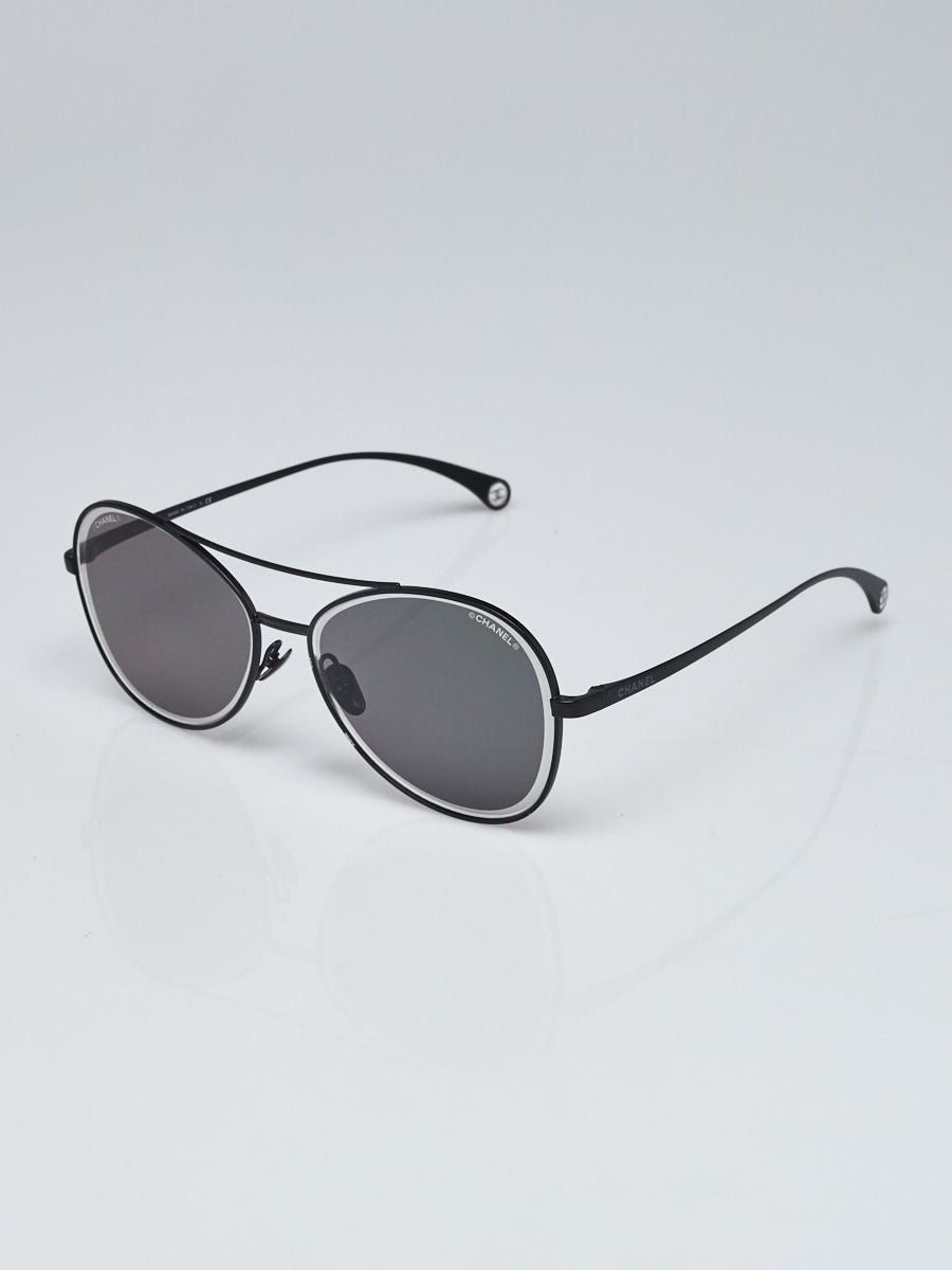 Chanel Black Metal Frame Aviator Sunglasses- 4260 | Yoogi's
