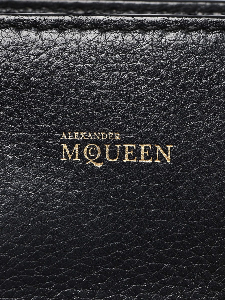 Alexander McQueen Black Pebbled Leather Mini Skull Padlock