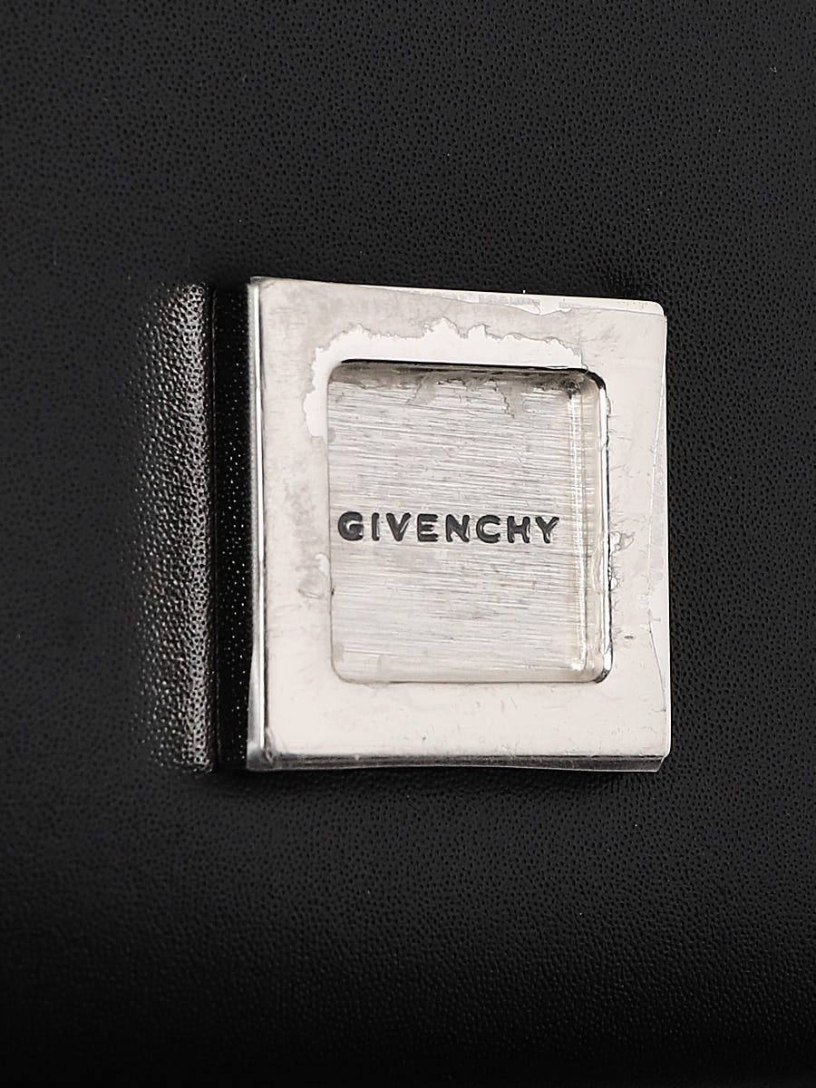 Givenchy Black Smooth Leather 4G Crossbody Bag | Yoogi's Closet Givenchy Black Smooth Leather 4G Crossbody Bag | Yoogi's Closet