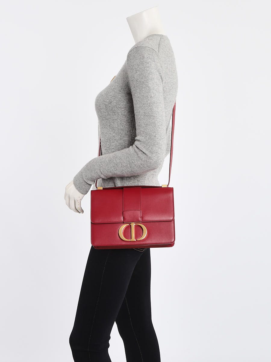 Women's luxury bags - Dior 30 Montaigne clutch bag in red patent