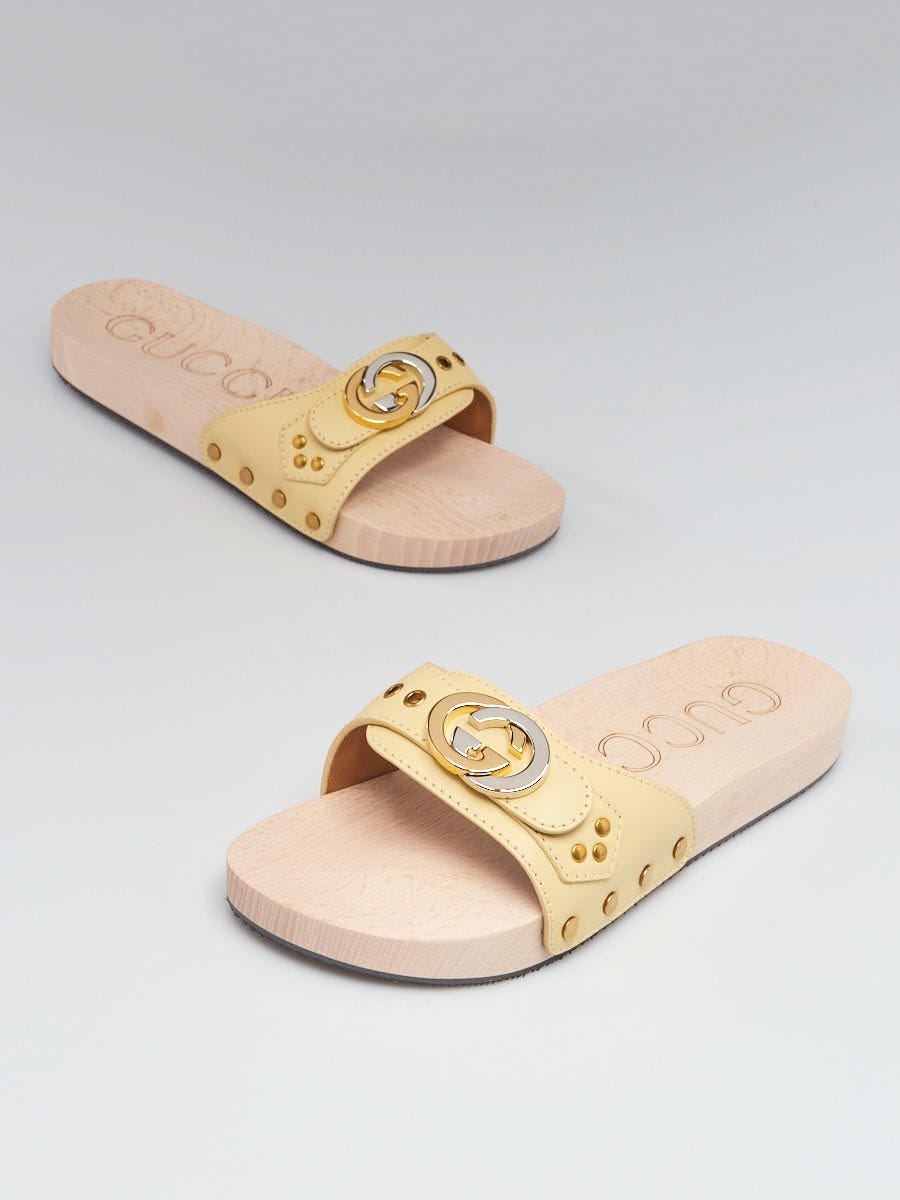 Yellow gucci best sale flip flops