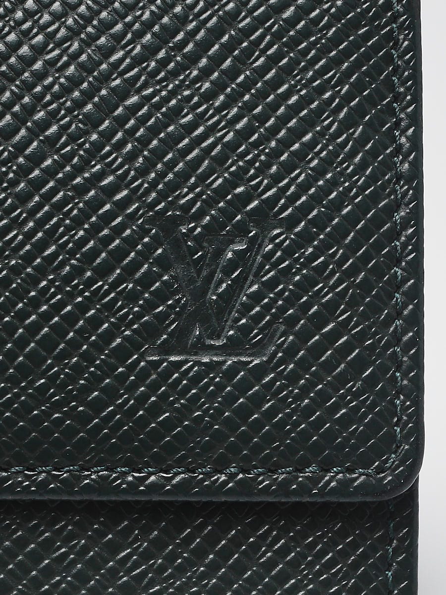 Louis Vuitton Green Taiga Leather 6 Key Holder | Yoogi's Closet Louis Vuitton Green Taiga Leather 6 Key Holder | Yoogi's Closet